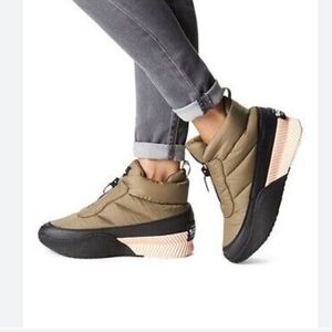SOREL Green Out N About Puffer Waterproof Zip Up Ankle Winter Boots